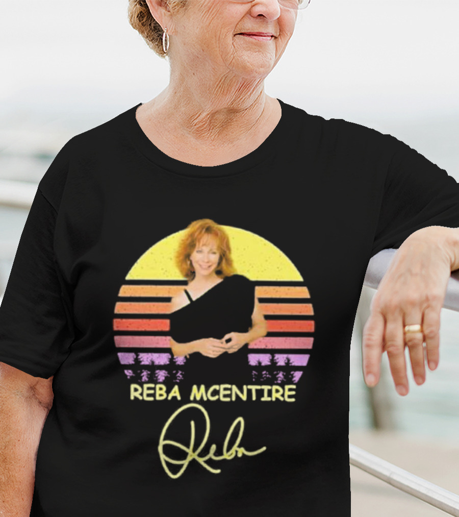 Reba McEntire Vintage Smile Signature Retro Sunset Image T-Shirt