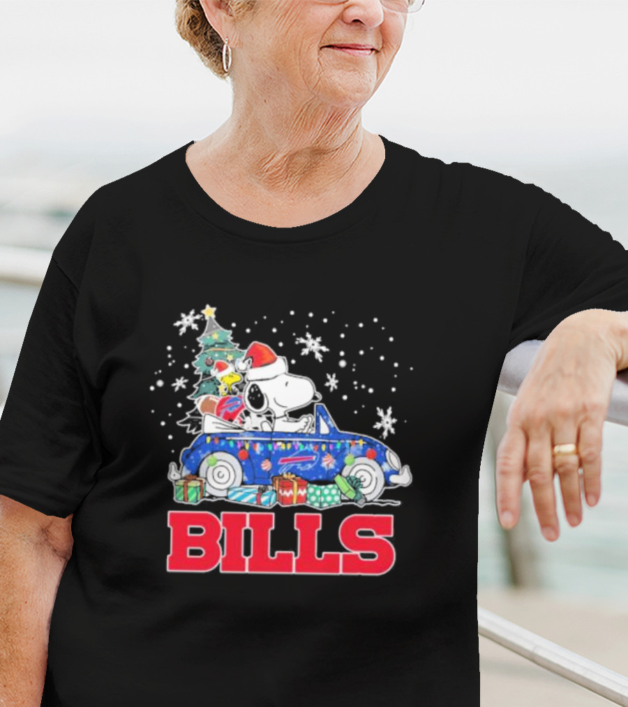 Peanuts Snoopy Woodstock Christmas Car Buffalo Bills Flag Winter Snowflakes T-Shirt