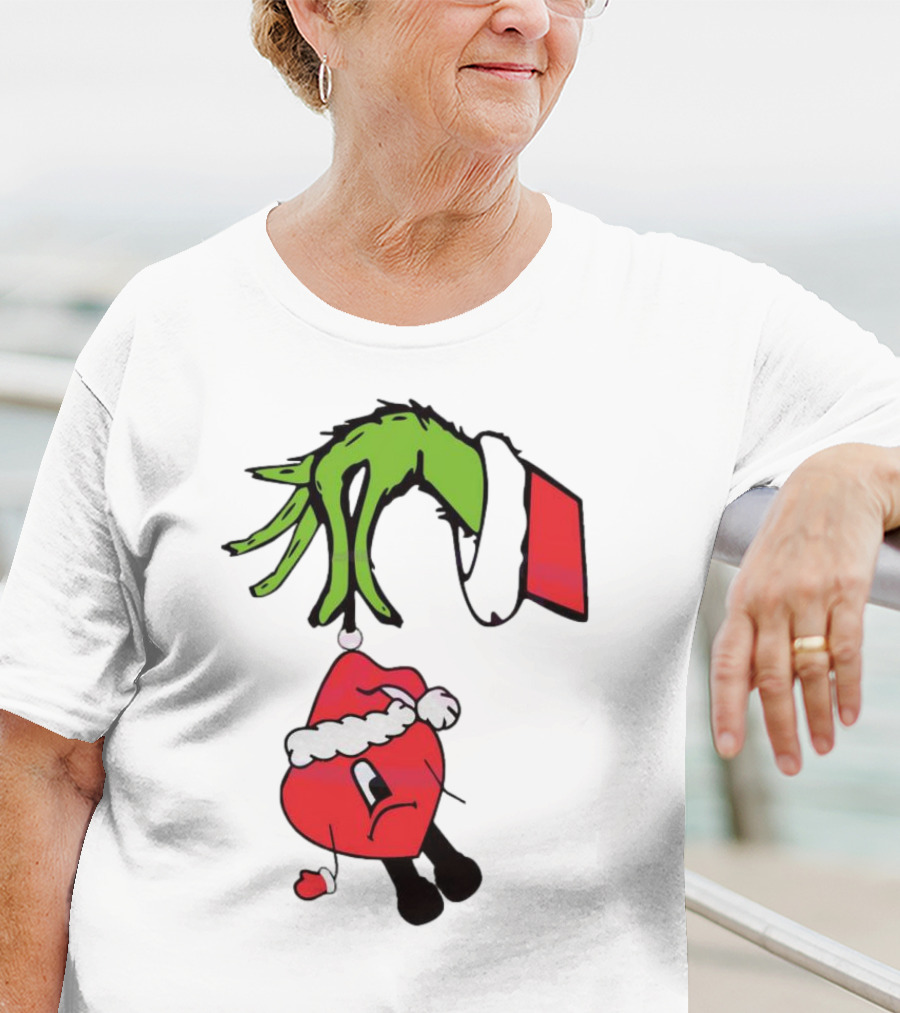 Grinch Hand Holding Santa Hat Bad Bunny Xmas T-Shirt