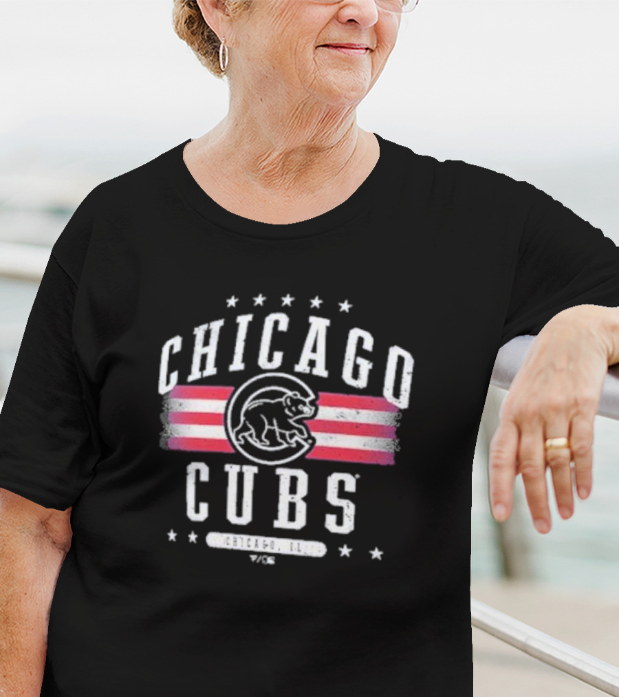 Chicago Cubs Vintage Americana Style Chicago, Illinois T-Shirt