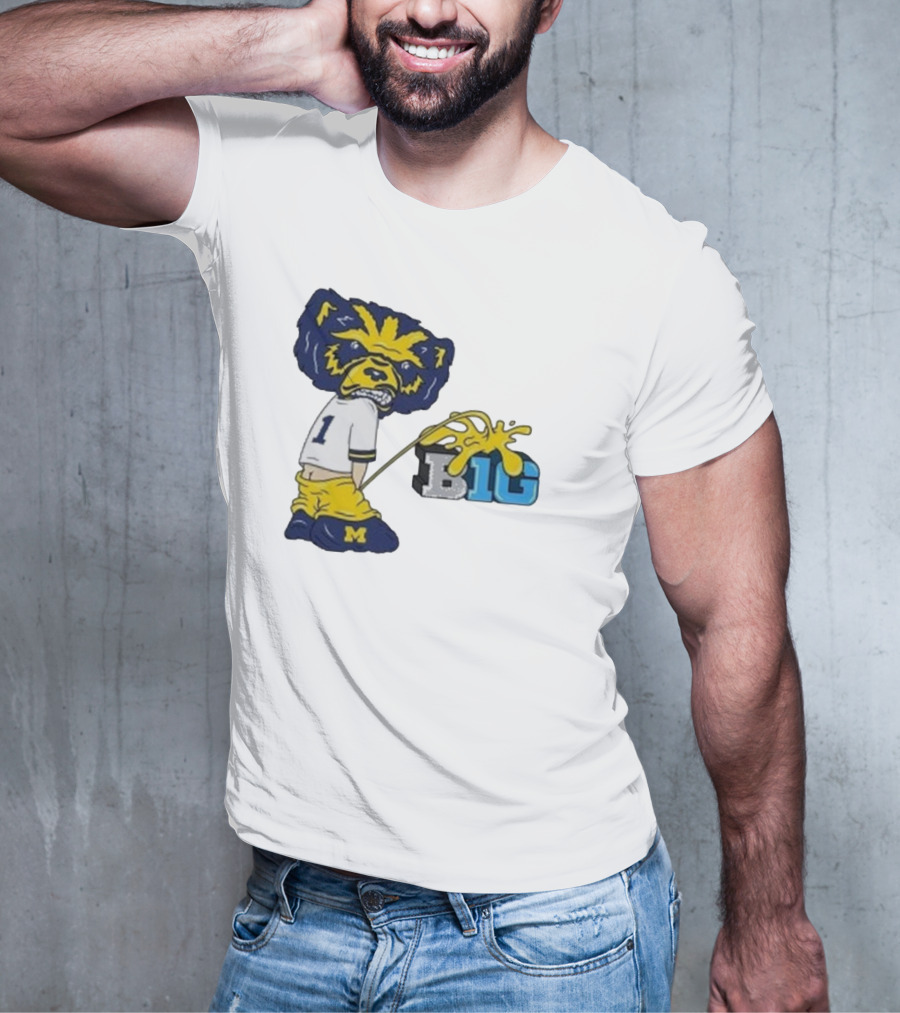 MI Wolverine Mascot Pissing On Big Ten Logo T-Shirt