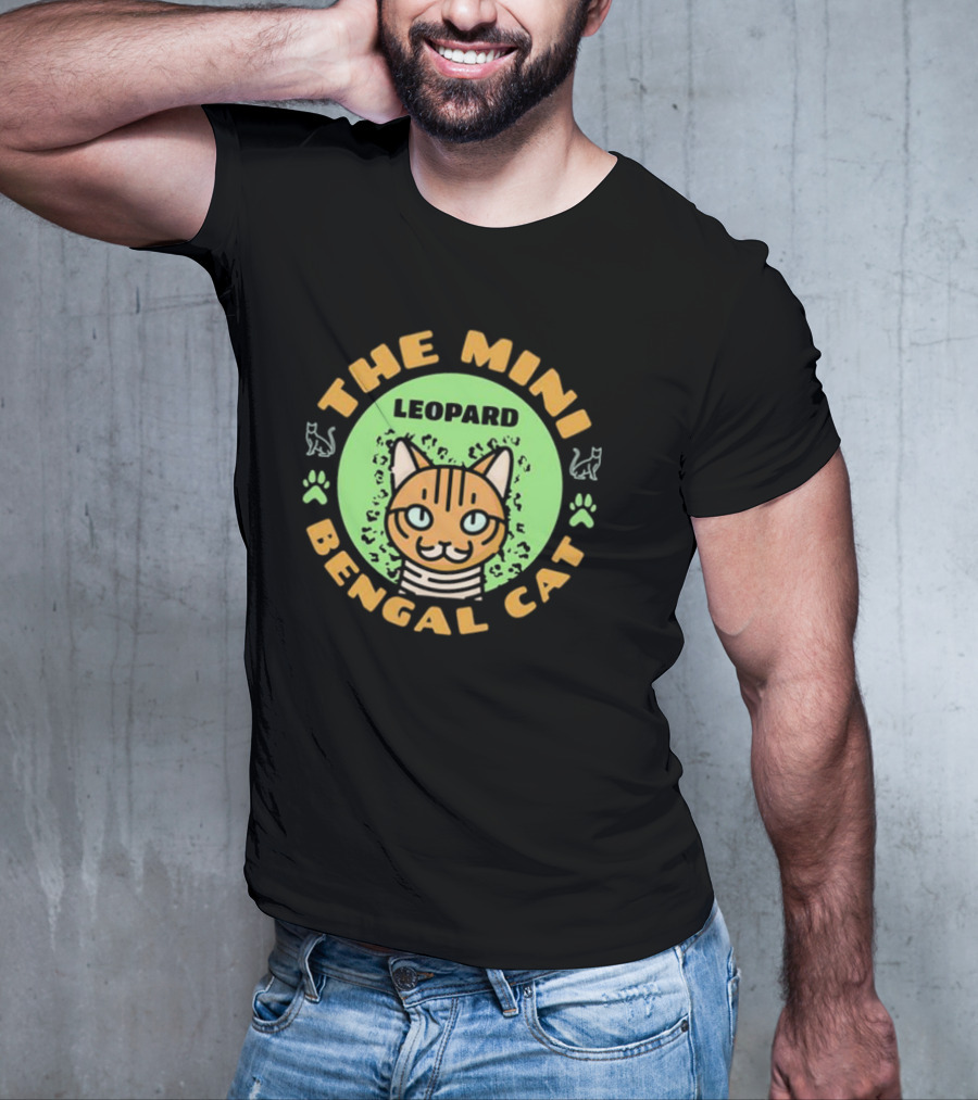 THE MINI LEOPARD BENGAL CAT PAWS AND WHISKERS ICONS T-Shirt
