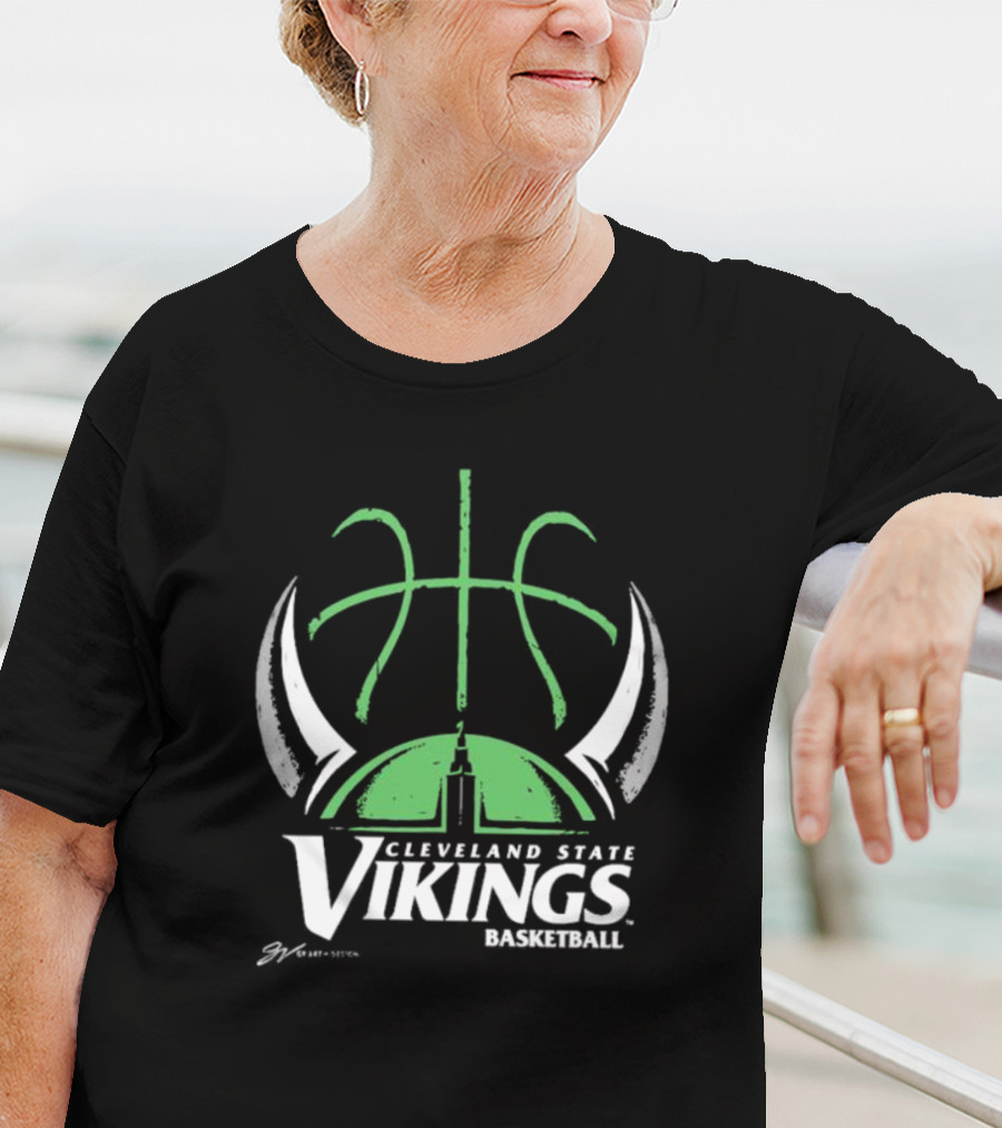 Cleveland State Vikings Basketball Green Viking Helmet Basketball T-Shirt