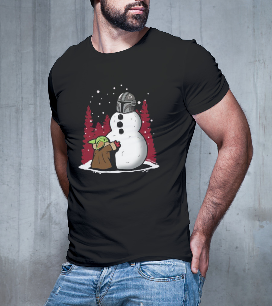 The Best Snowman In The Parsec Yoda Hugs Snowman Mandalorian Helmet Snow Star Wars T-Shirt