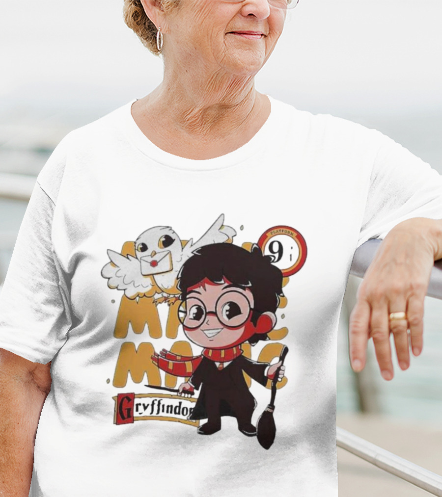 Quality Magic Boy Gryffindor Platform 9¾ Owl Wizard T-Shirt