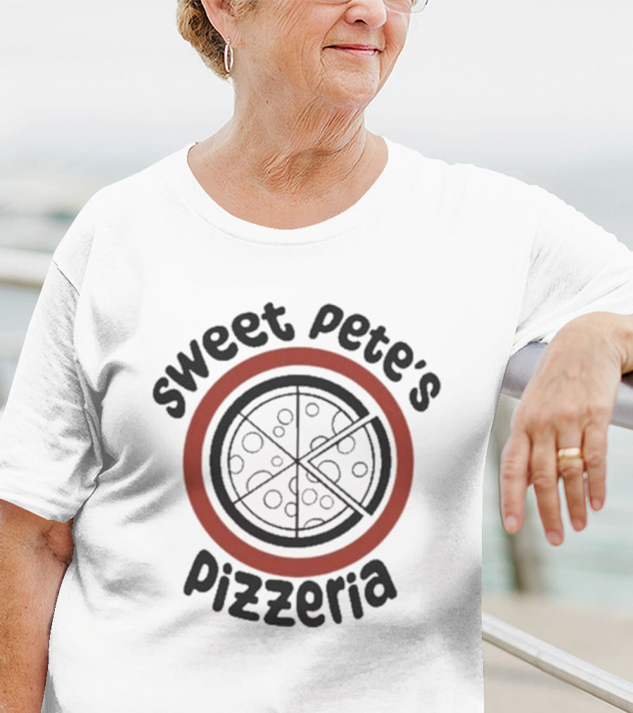 Sweet Pete’s Pizzeria Pizza Circle T-Shirt