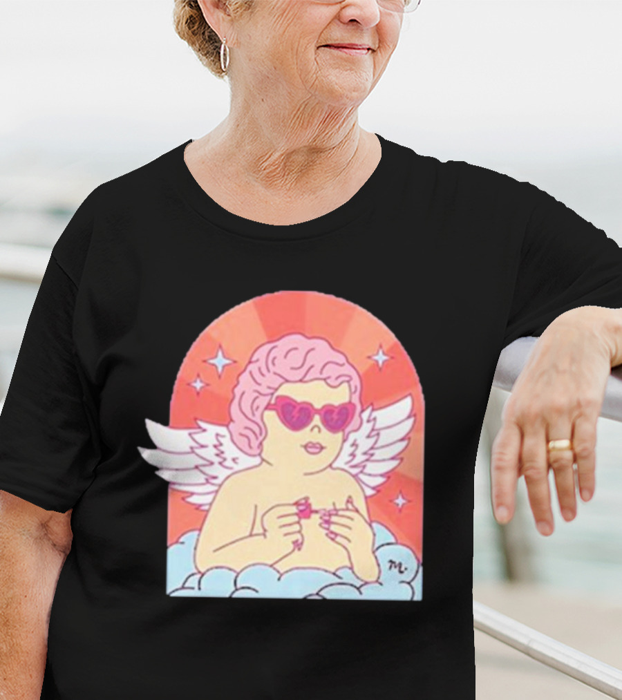 Maniology Cupid's Nail Spa Cherub With Heart Sunglasses And Wings T-Shirt