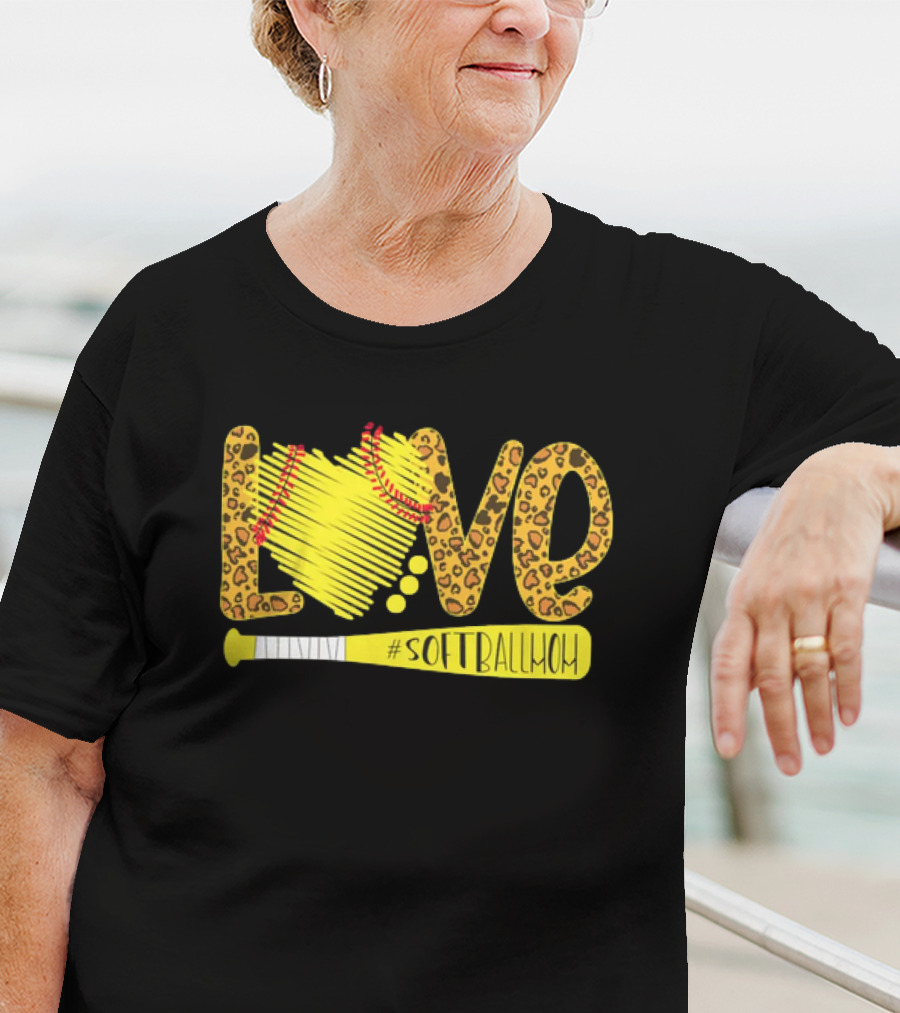 Love Softball Mom Leopard #SoftballMom T-Shirt
