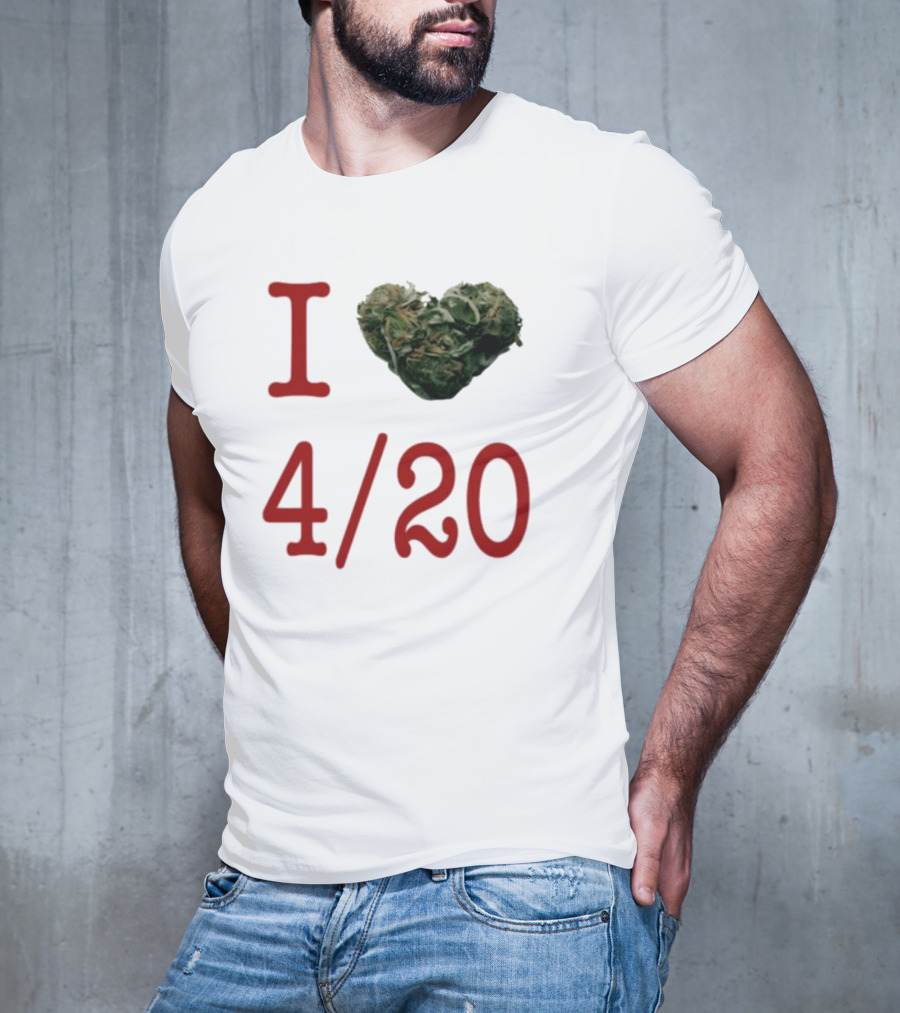 Rihanna Wearing I Heart 4/20 Day T-Shirt