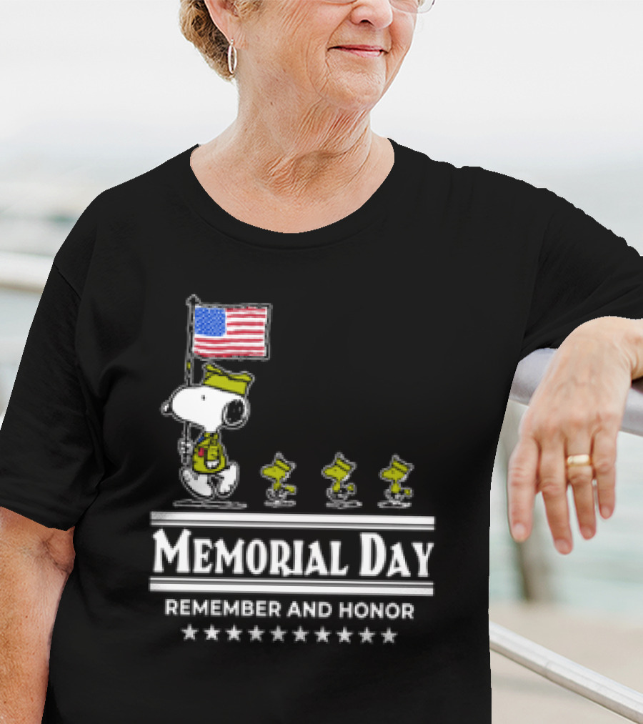 Memorial Day Snoopy And Woodstock Remember And Honor With American Flag T-Shirt