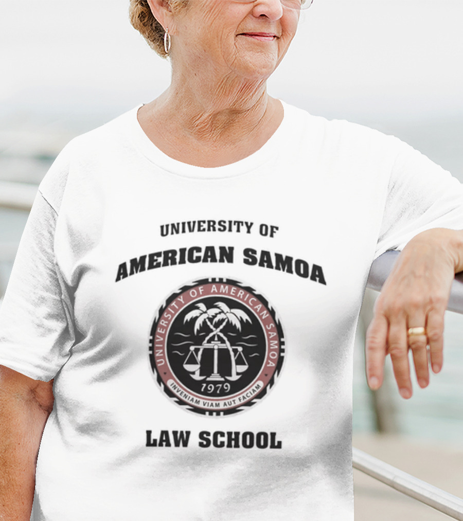 University Of American Samoa Law School Seal 1979 Palm Trees Scales T-Shirt