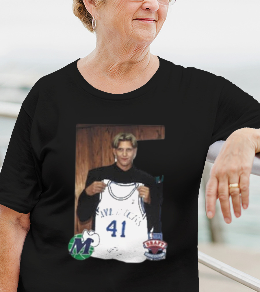 Luka Doncic Dirk Nowitzki Mavericks 41 NBA Draft Jersey Photo T-Shirt