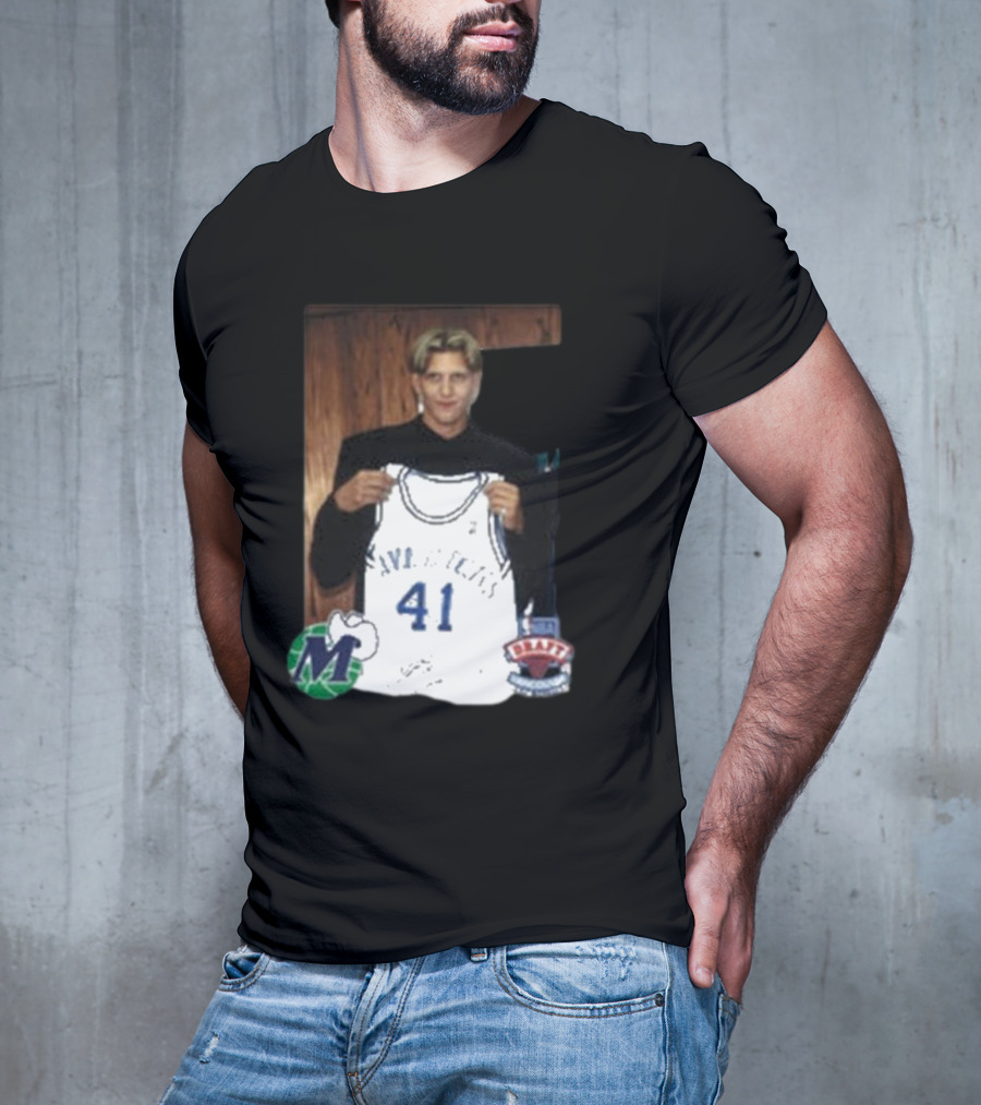 Luka Doncic Dirk Nowitzki Mavericks 41 NBA Draft Jersey Photo T-Shirt