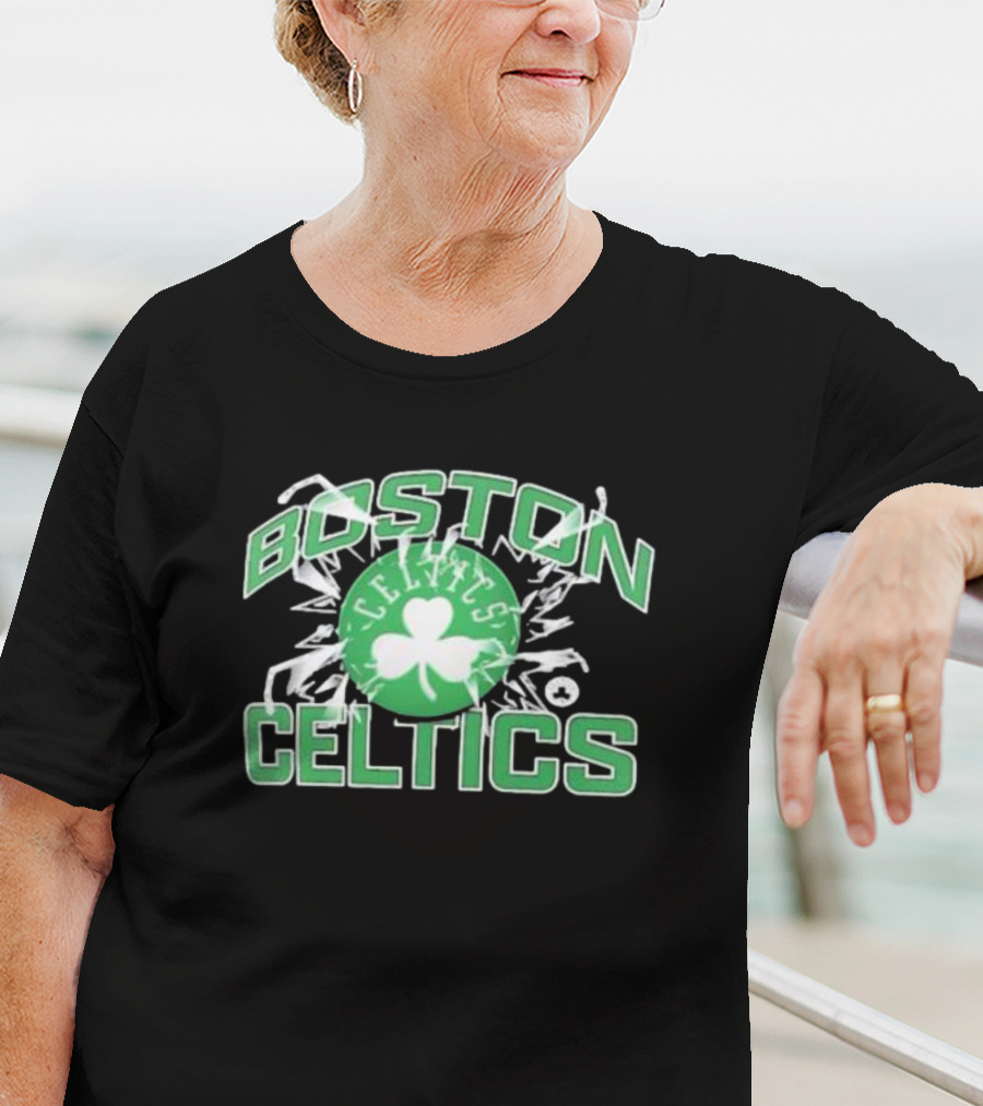 Boston Celtics Fanatics Shattered Logo Burst T-Shirt