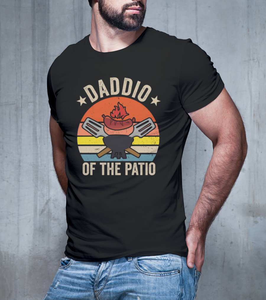 Daddio Of The Patio Vintage BBQ Grill And Sausages Retro T-Shirt