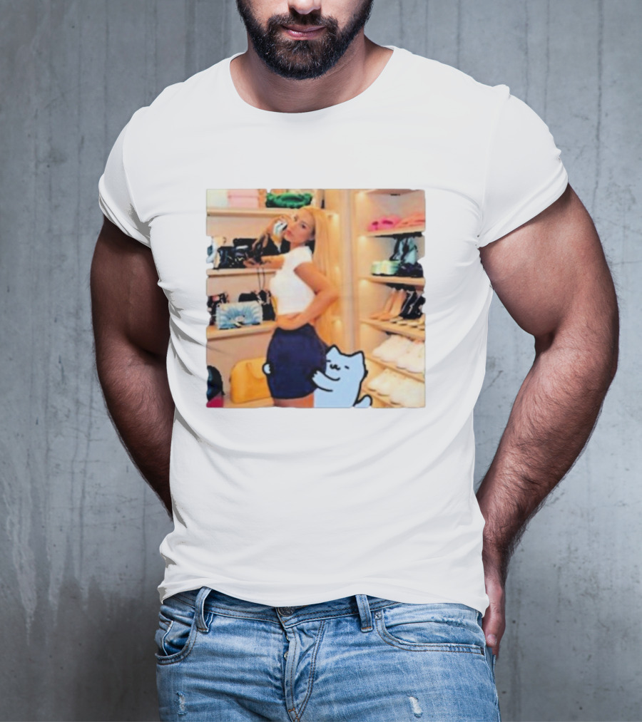 Iggy Azalea Culture Closet Fashion With Cute Cat T-Shirt