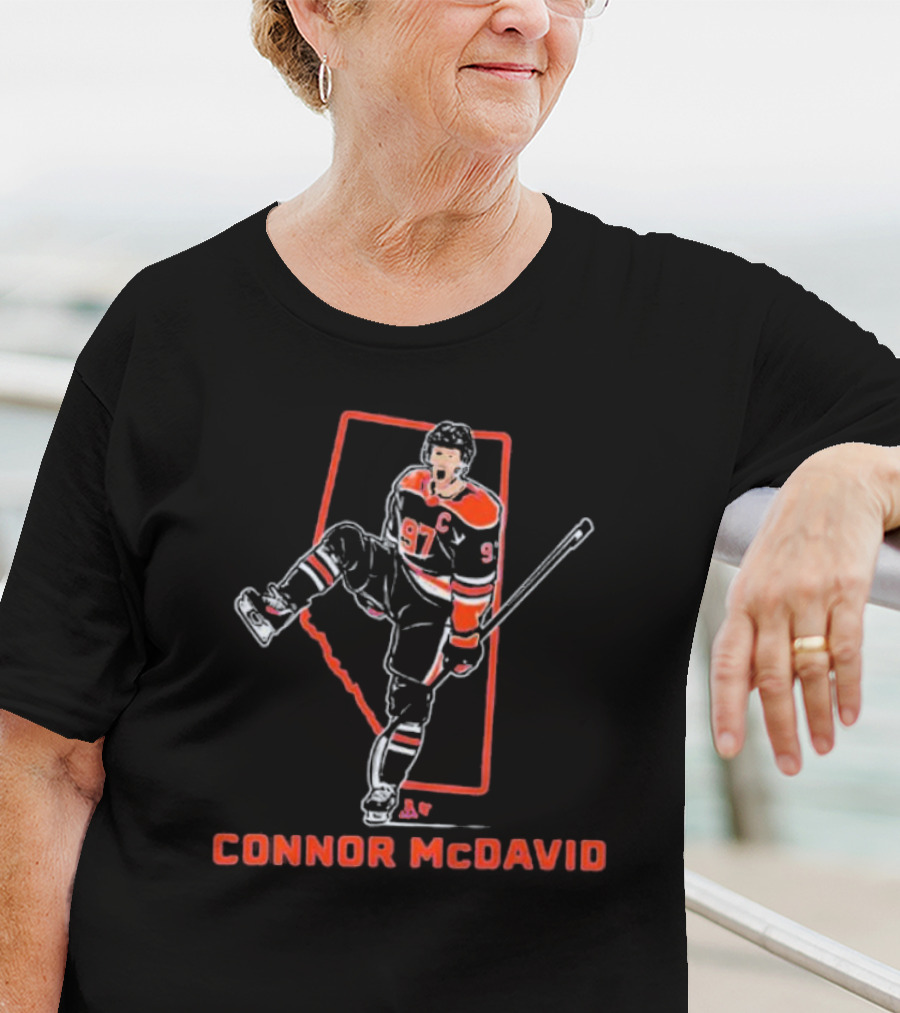 Connor McDavid Hockey Player 97 Canada Map Outline T-Shirt