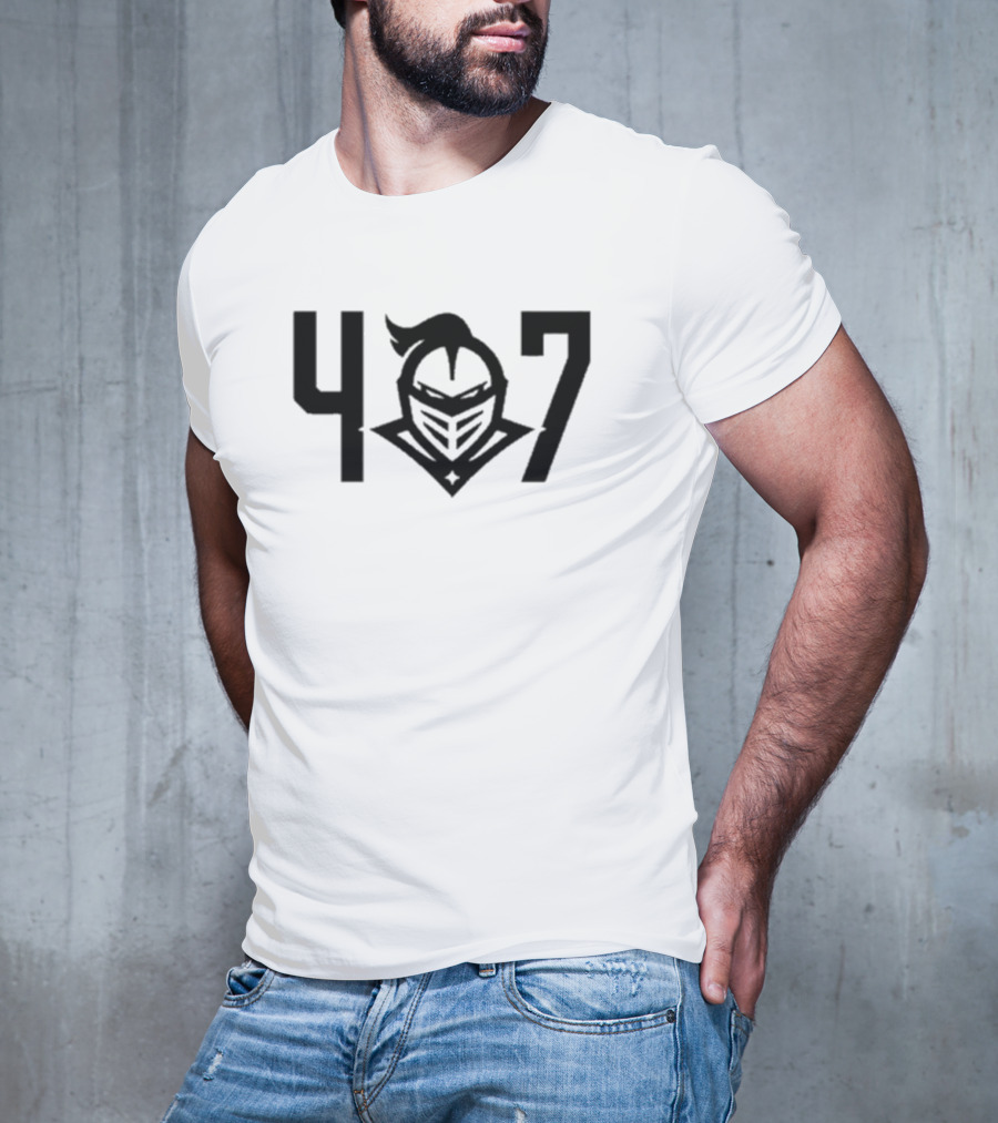 UCF Knights 407 Icon With Medieval Helmet Emblem T-Shirt