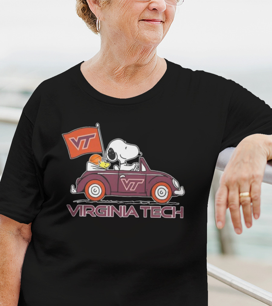 Virginia Tech Hokies Snoopy VT Car Flag Fan T-Shirt