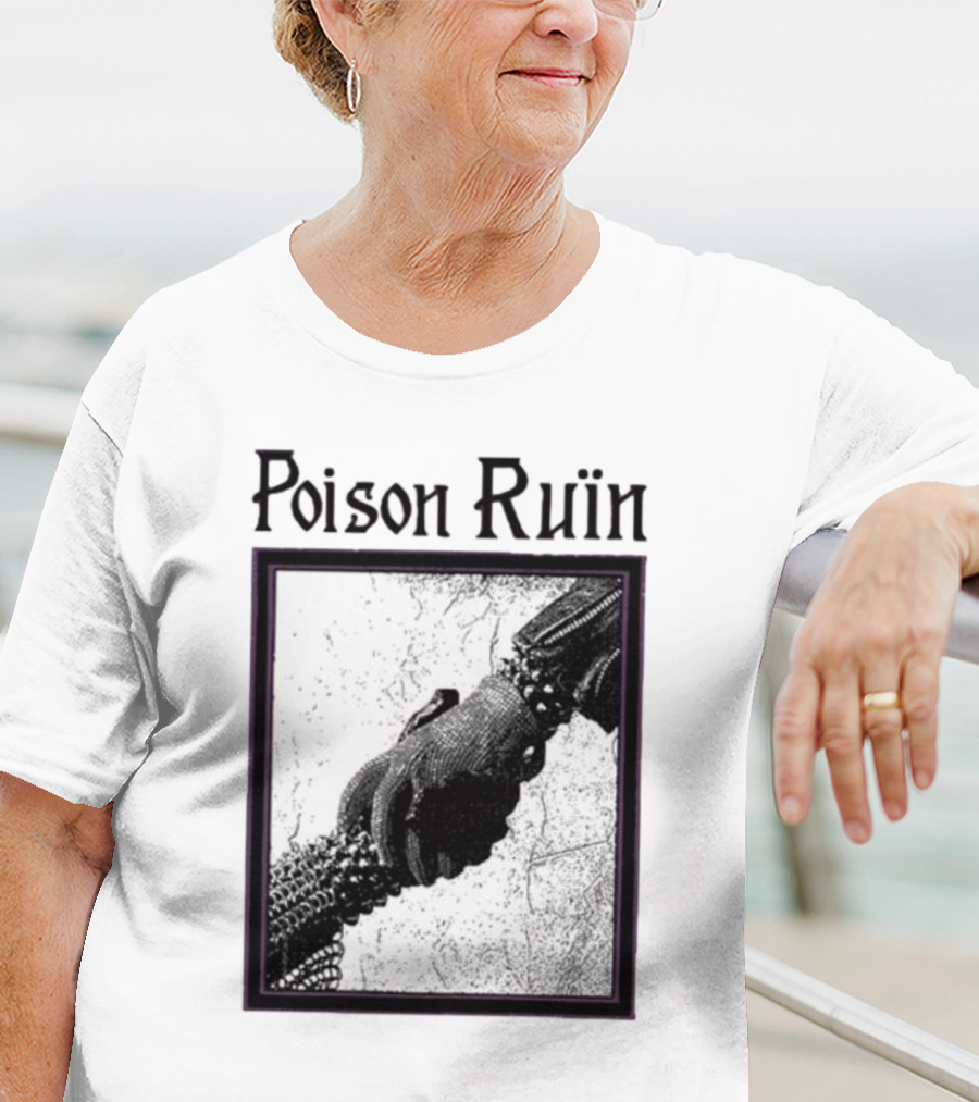 Poison Ruïn Medieval Chainmail Handshake Confrere T-Shirt