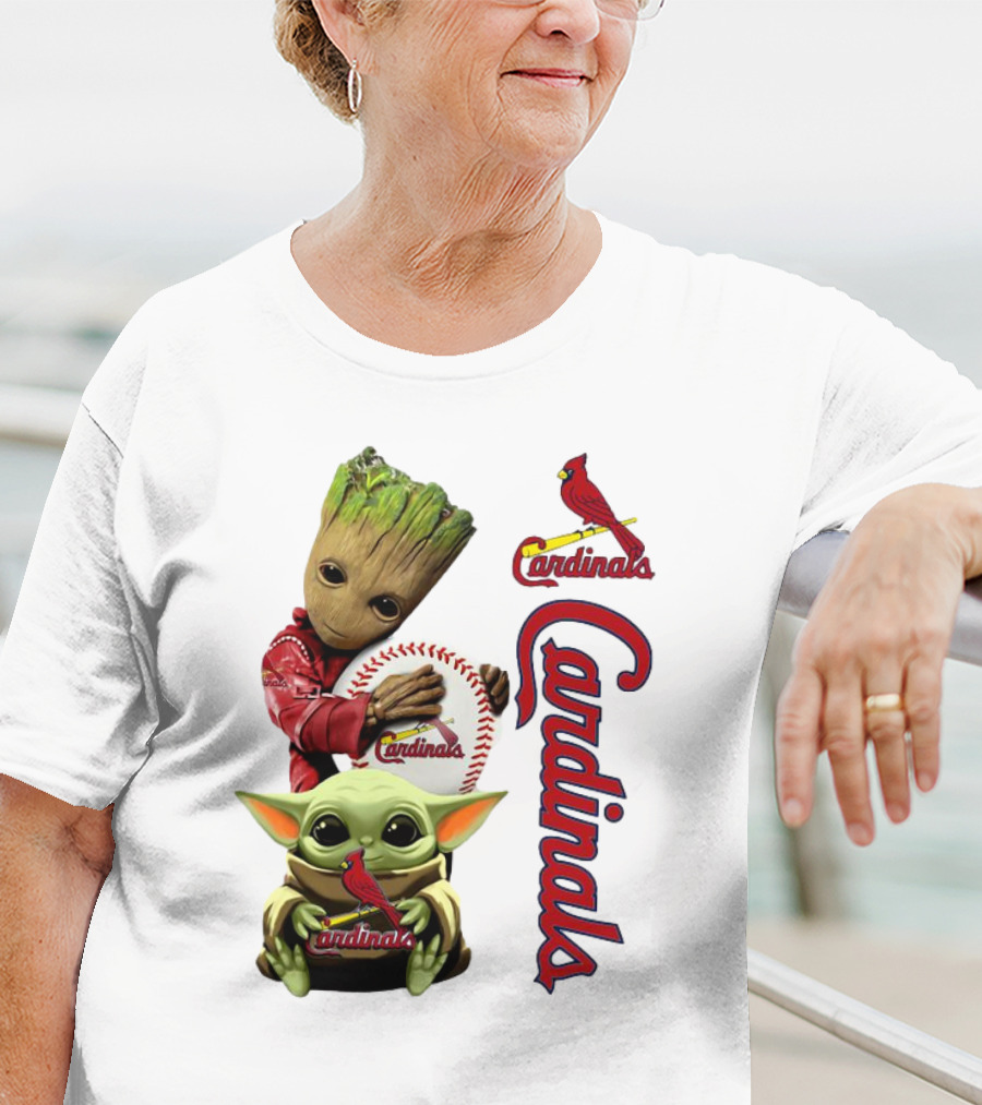 Baby Groot And Baby Yoda Hugging St. Louis Cardinals Baseball T-Shirt
