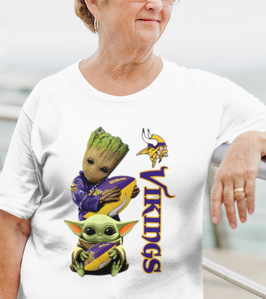 Baby Groot And Yoda Hugging Minnesota Vikings Football T-Shirt