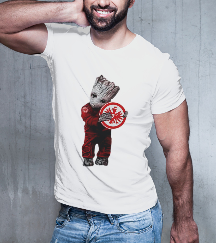 Baby Groot Hugging Eintracht Frankfurt Emblem T-Shirt