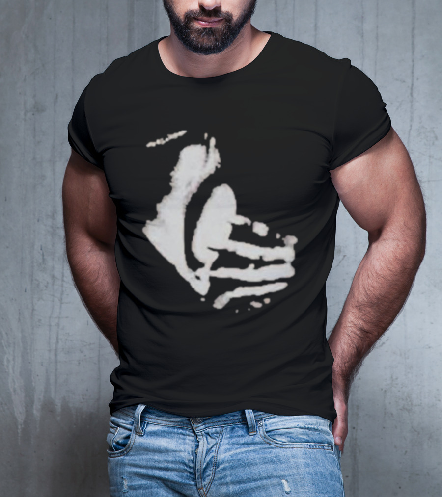 Portal Camila Brasil I Luv It Photo Optical Illusion Black And White Hand Face T-Shirt