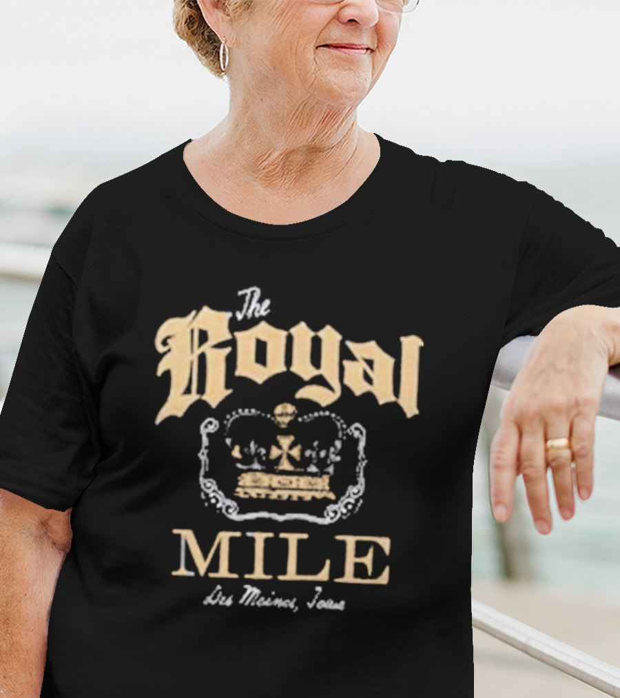 The Royal Mile Des Moines Iowa Vintage Crown T-Shirt