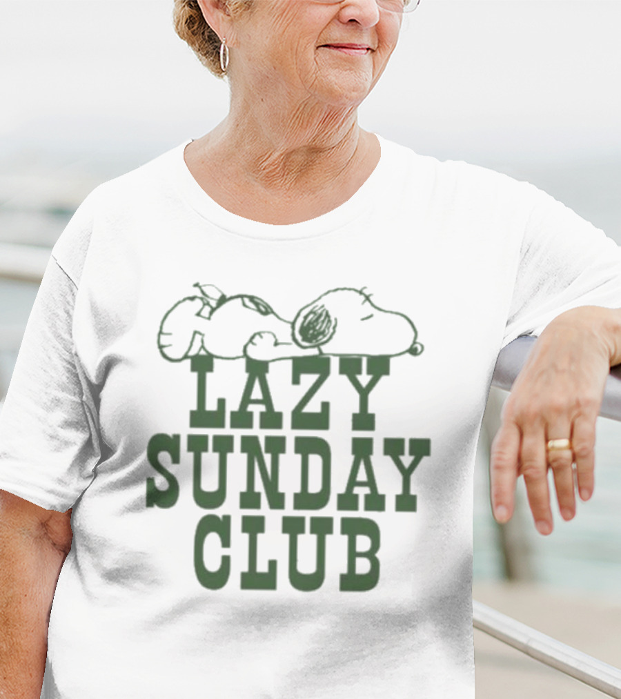 Snoopy Lazy Sunday Club Peanuts Relaxation T-Shirt