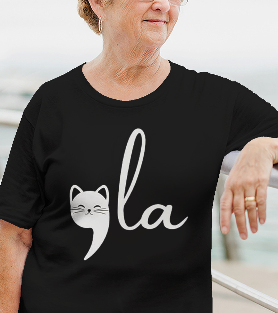 Cat Face La Women’s Childless Cat Lady T-Shirt