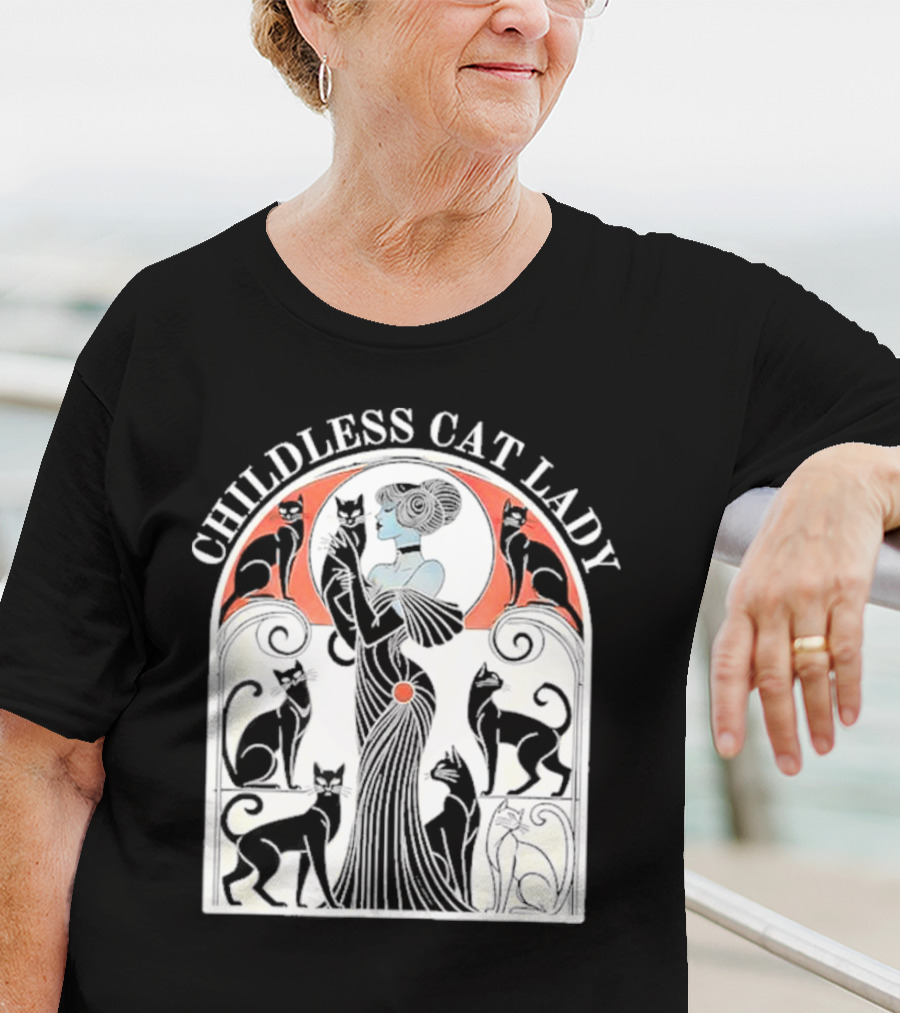 CHILDLESS CAT LADY Deco Style With Elegant Cats And Lady T-Shirt