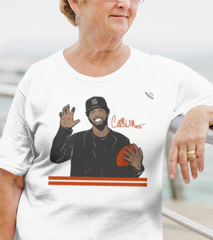 Caleb Williams Claw Pose Signature With Football And Cap Number 18 T-Shirt