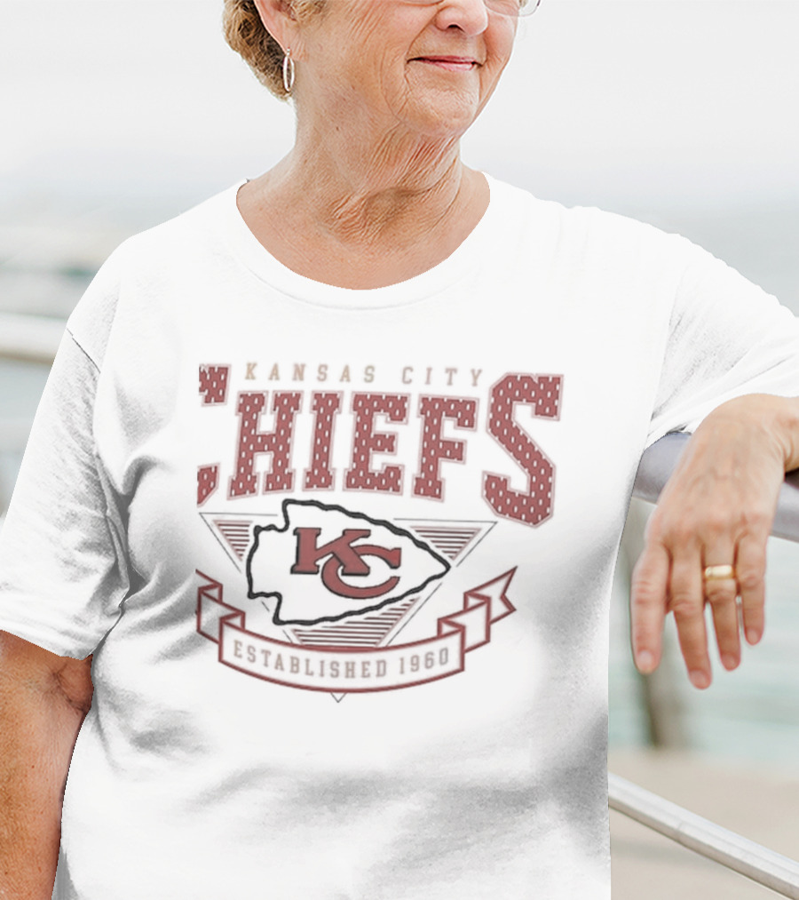 Kansas City Chiefs Established 1960 Retro Team Logo Starter 80s T-Shirt