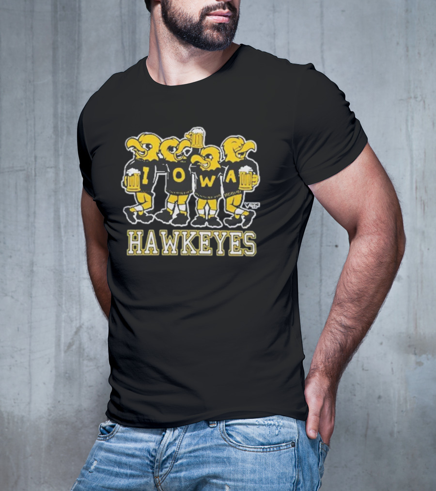 Vintage Iowa Hawkeyes Drinking Eagle Mascots T-Shirt