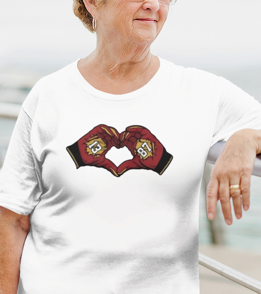 Nazeeh Johnson And Travis Kelce Kansas City Chiefs Heart Hands 13 87 T-Shirt