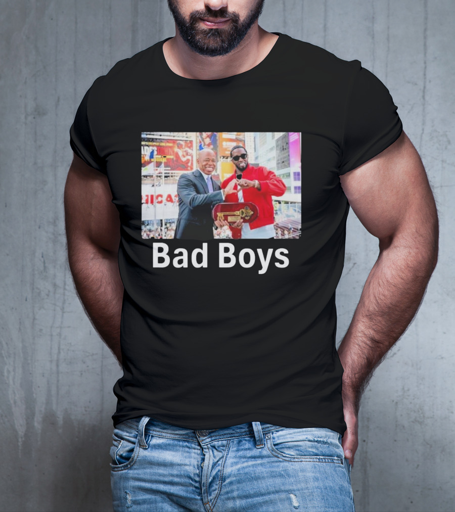 Bad Boys P Diddy And Eric Adams Key Exchange At Times Square Event T-Shirt