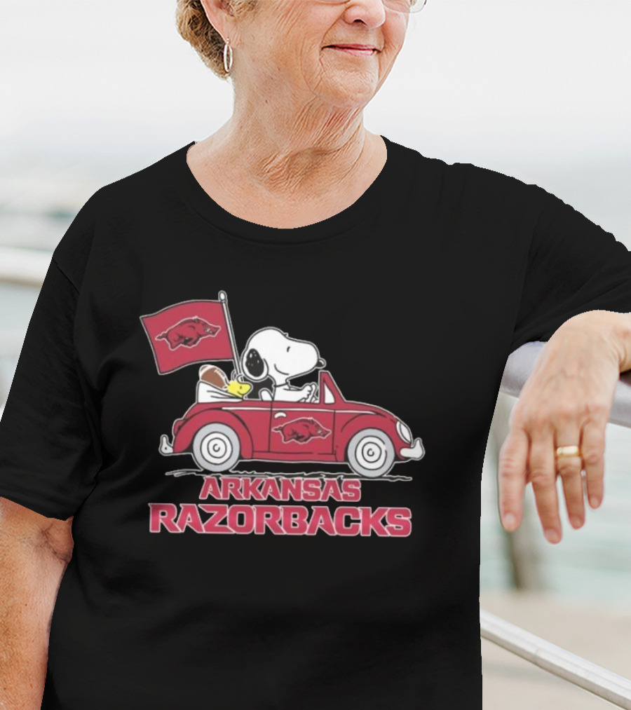Snoopy And Woodstock Driving Car With Arkansas Razorbacks Flag T-Shirt