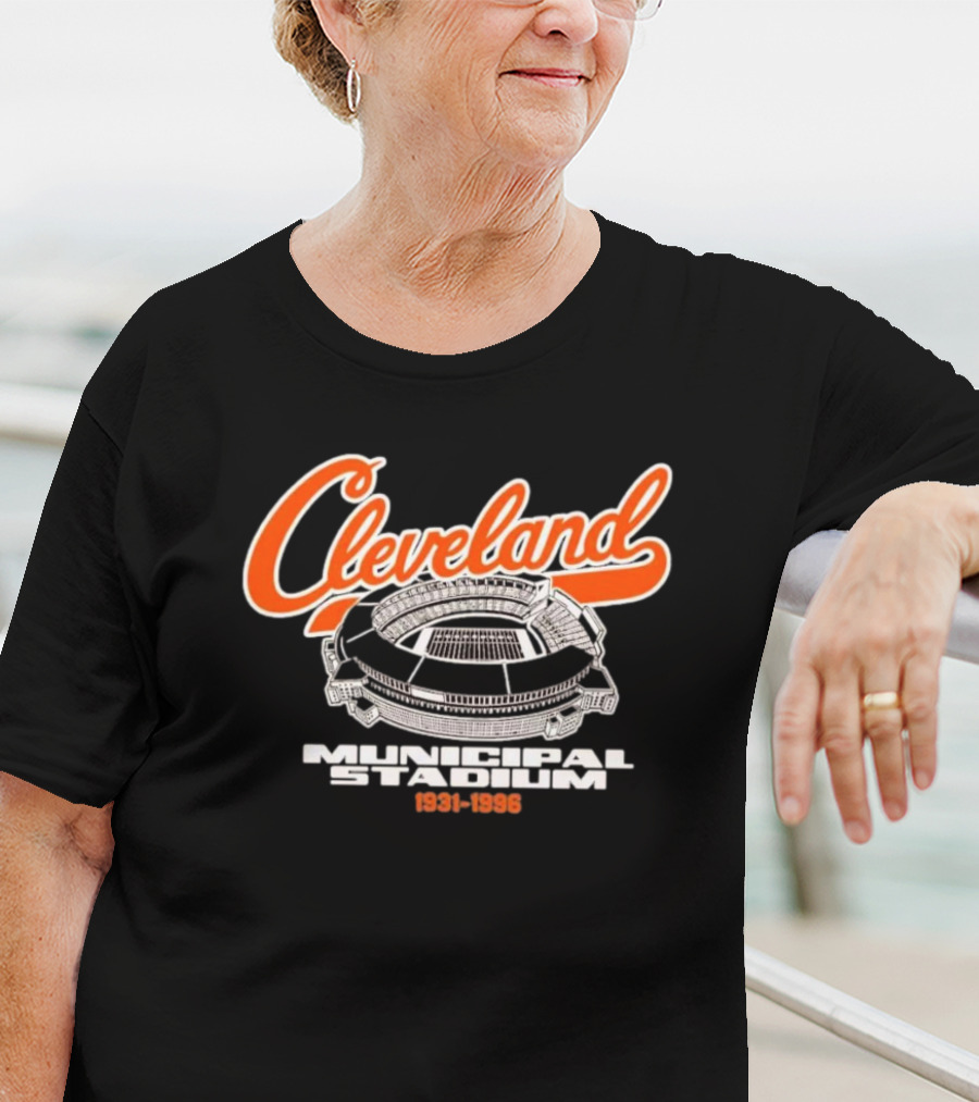 Cleveland Municipal Stadium Tribute 1931-1996 Browns NFL History T-Shirt
