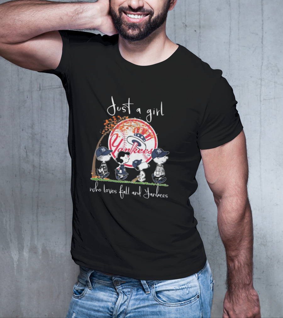 Just A Girl Who Loves Fall And Yankees Peanuts Characters T-Shirt