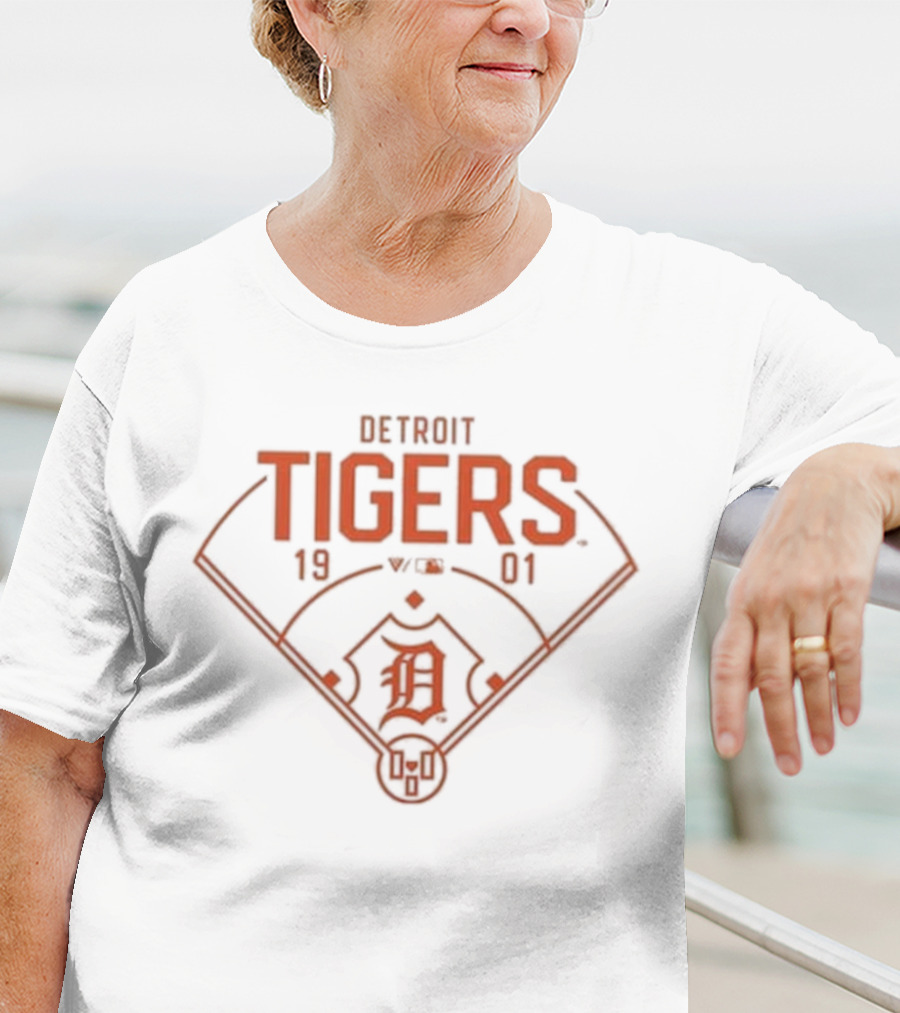 Detroit Tigers 1901 Baseball Field T-Shirt
