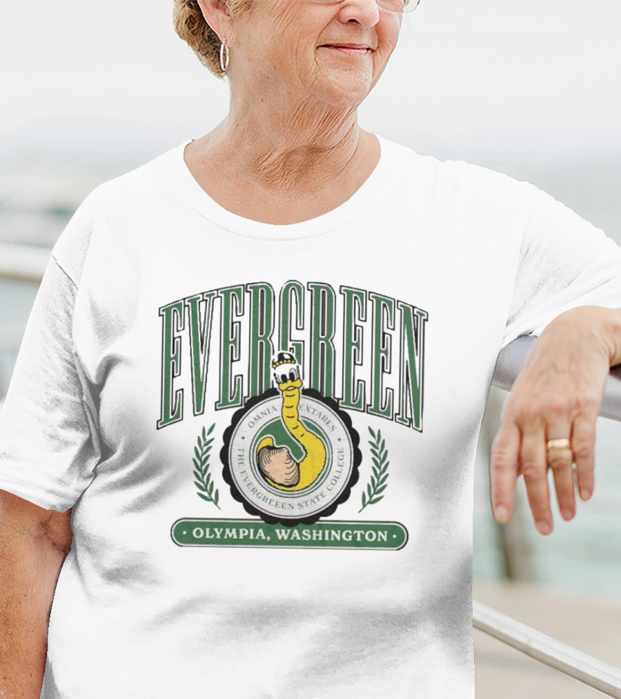 Evergreen State Geoducks Crest Olympia Washington Omnia Extares The Evergreen State College T-Shirt