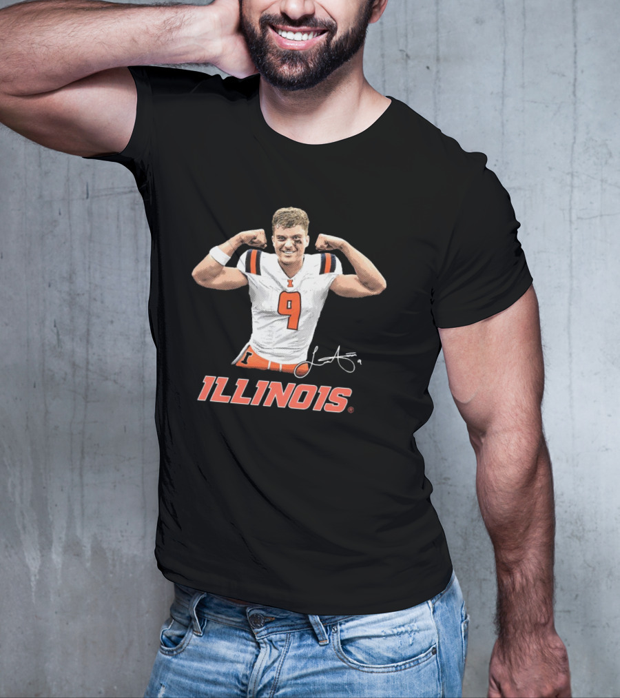Illinois Fighting Illini Luke Altmyer Flexing With Signature And Number 9 T-Shirt