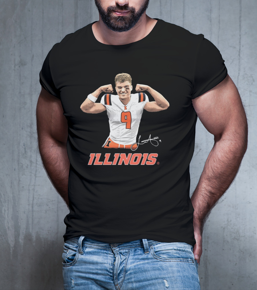 Illinois Fighting Illini Luke Altmyer Flexing With Signature And Number 9 T-Shirt