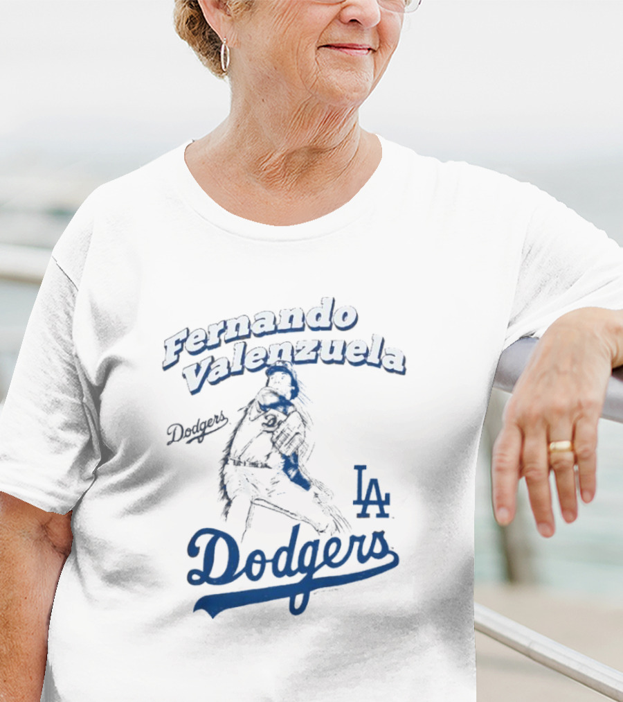 Fernando Valenzuela Los Angeles Dodgers Pitcher LA Dodgers T-Shirt