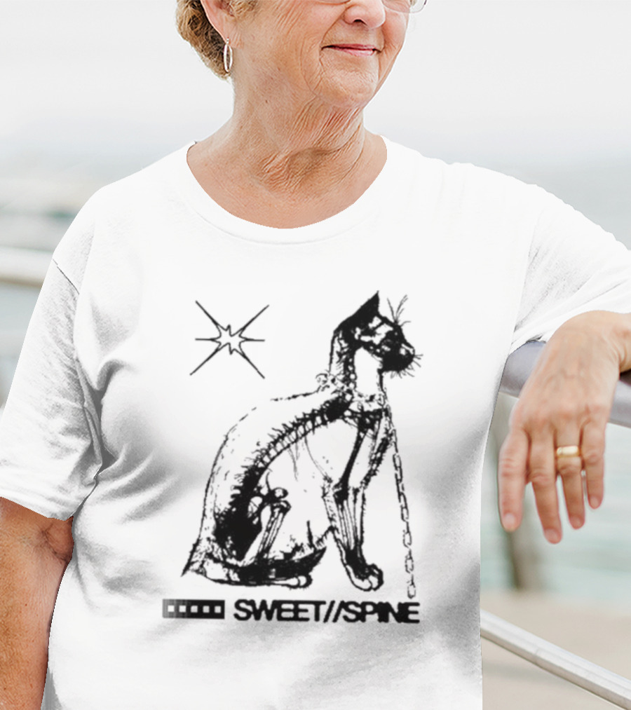 SWEET//SPINE Cat With Starburst And Chain Detail T-Shirt