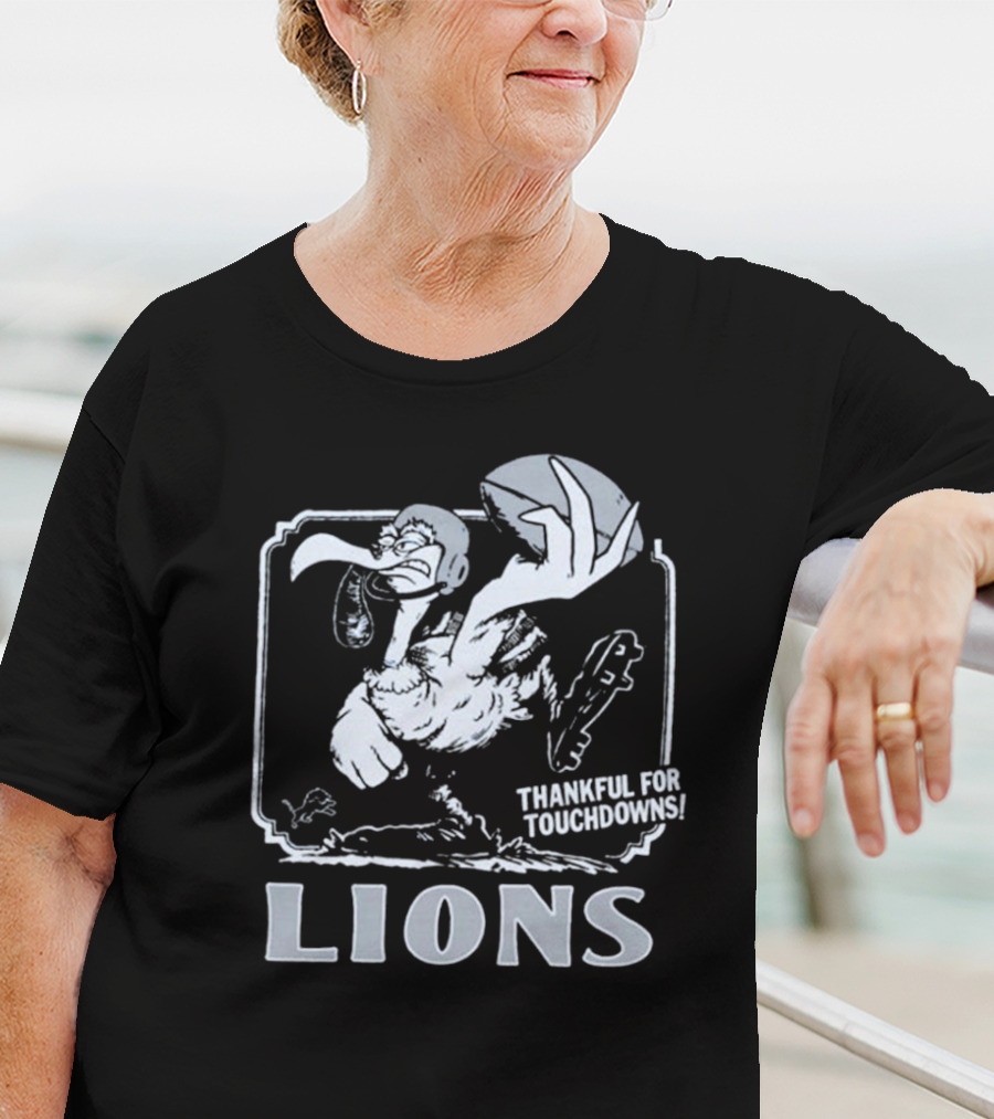 Detroit Lions NFL Vulture Football Thankful For Touchdowns T-Shirt