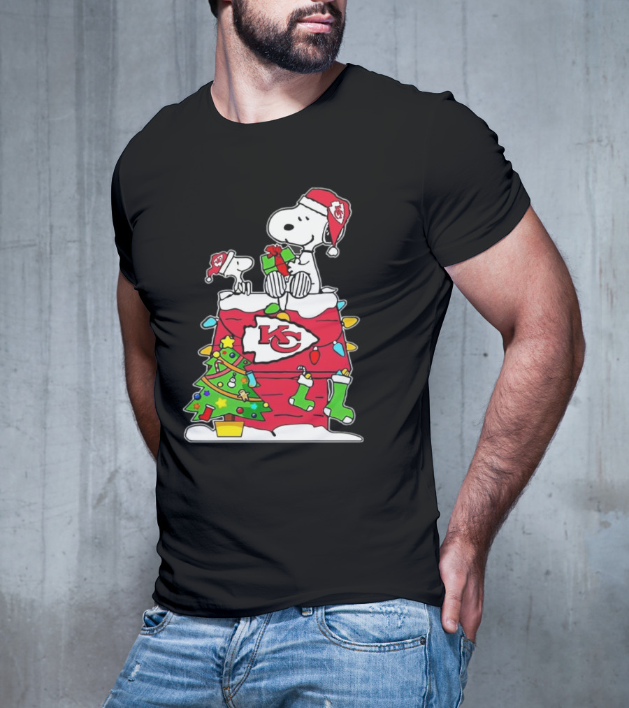 NFL Kansas City Chiefs Snoopy Woodstock Christmas Tree T-Shirt