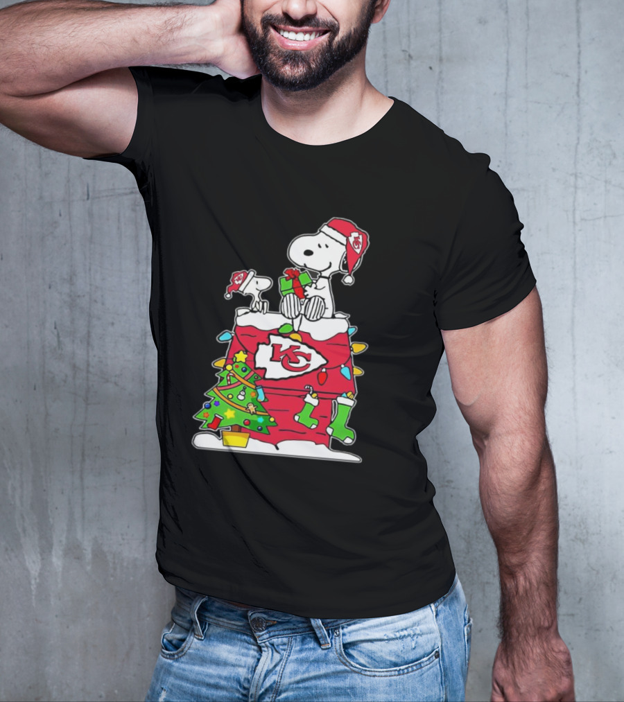 NFL Kansas City Chiefs Snoopy Woodstock Christmas Tree T-Shirt