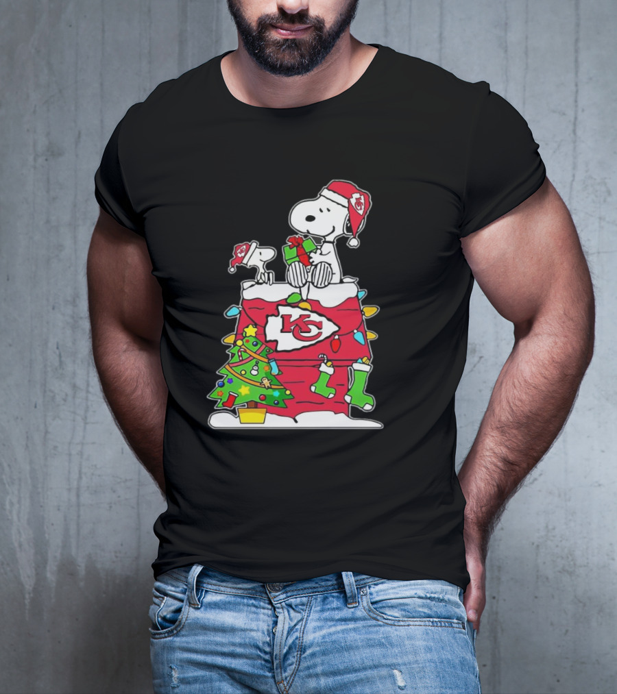 NFL Kansas City Chiefs Snoopy Woodstock Christmas Tree T-Shirt